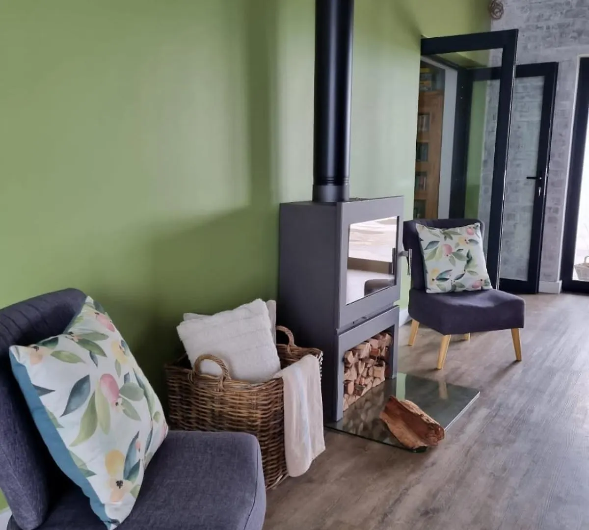Villa Scenic Mountain & Winelands Views, Modern Design à Tygerberg Hills