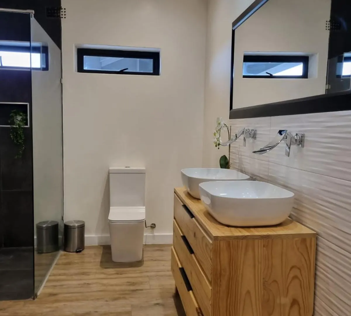 Villa Scenic Mountain & Winelands Views, Modern Design à Tygerberg Hills